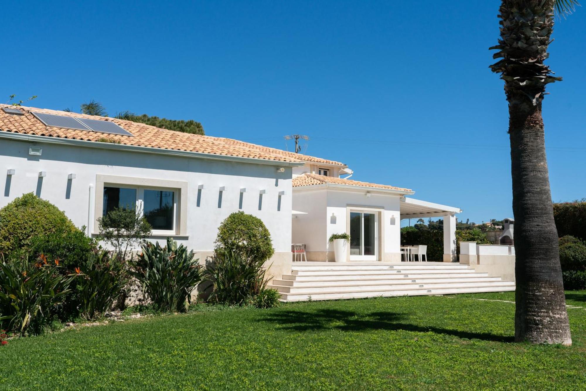Villa Elena By Ortigia Apartments Fanusa Eksteriør billede