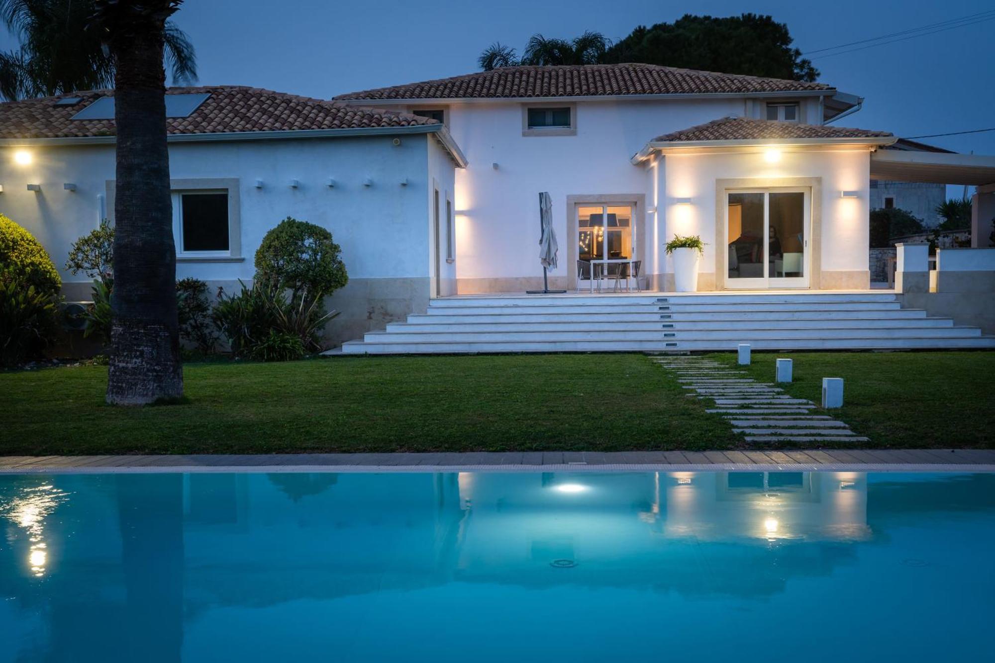 Villa Elena By Ortigia Apartments Fanusa Eksteriør billede
